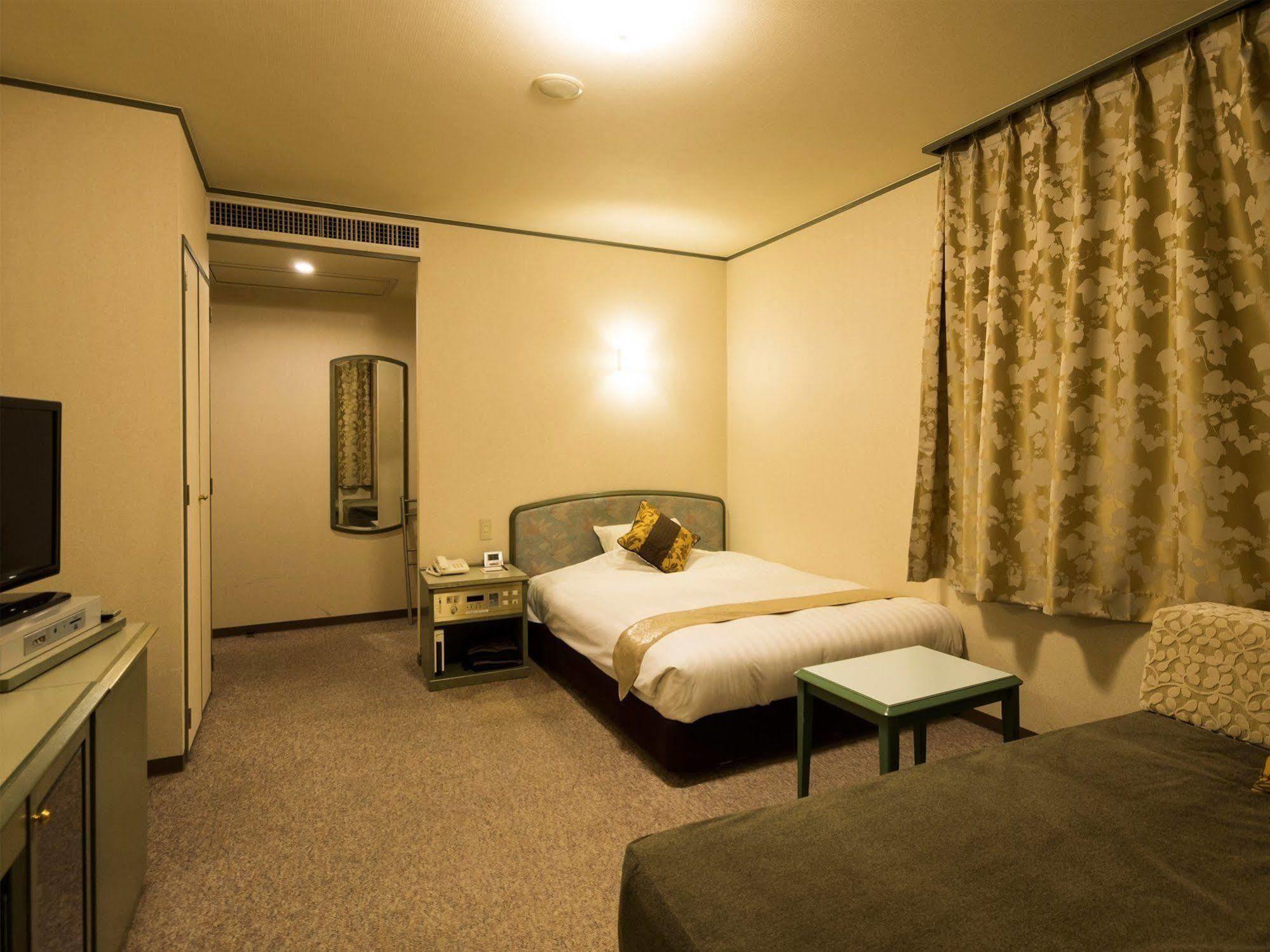 Hotel Areaone Hiroshima Wing Хигасихиросима Экстерьер фото
