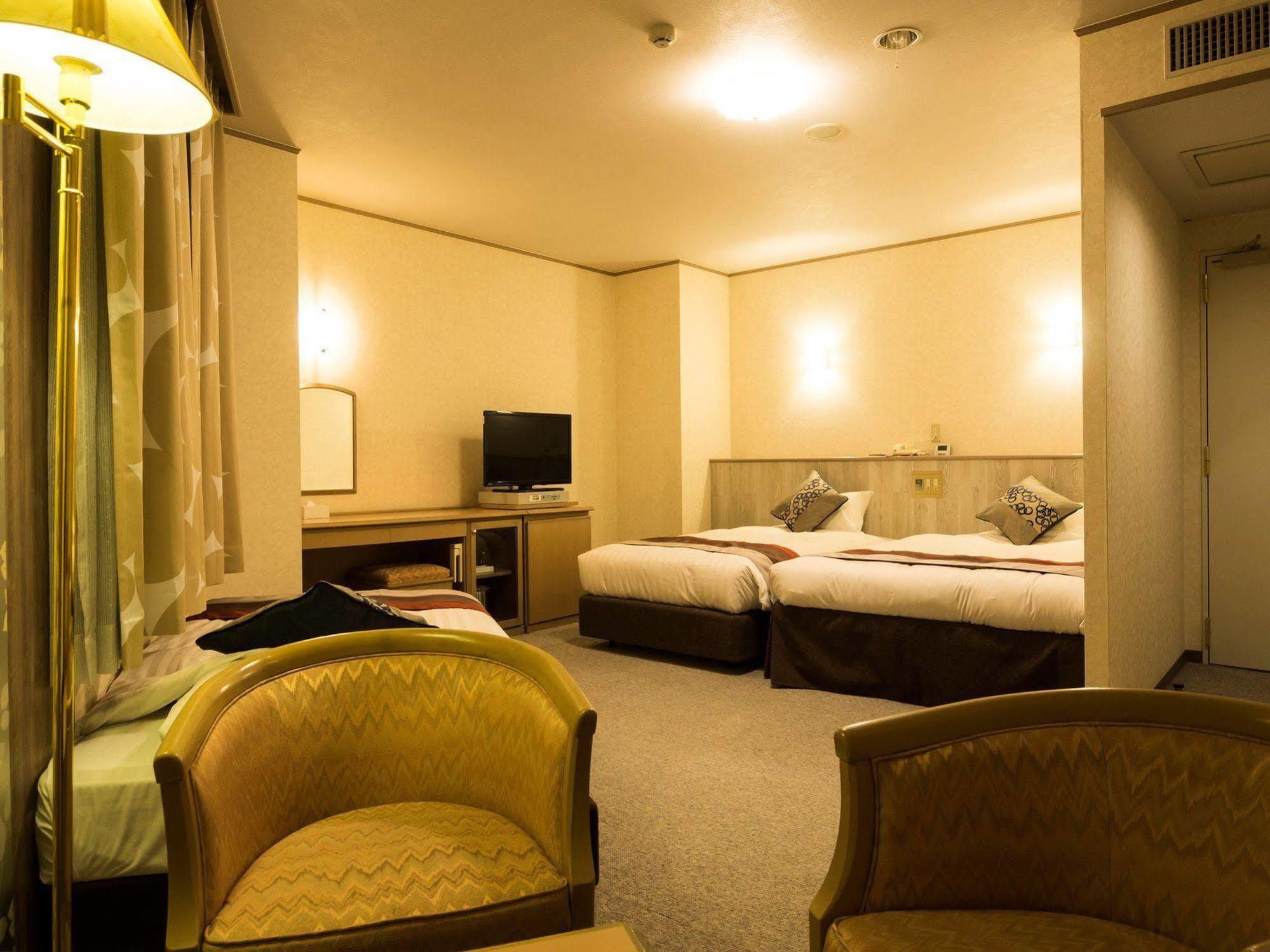 Hotel Areaone Hiroshima Wing Хигасихиросима Экстерьер фото